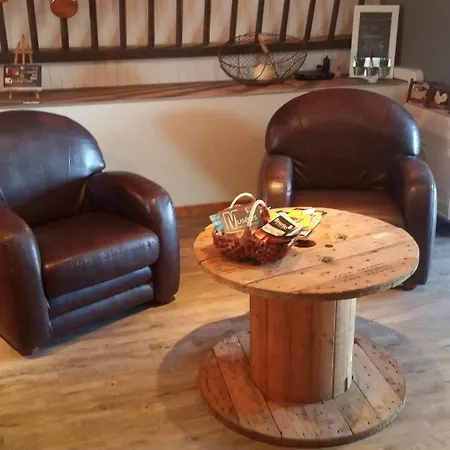 Le Grillage A Poules 住宿加早餐酒店 沙托贝尔纳尔