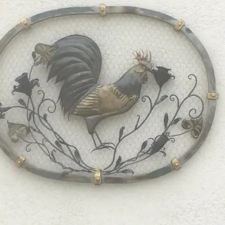 Le Grillage A Poules 沙托贝尔纳尔