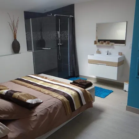 Le Grillage A Poules 住宿加早餐酒店