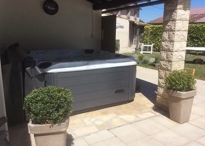 Couette-café Le Grillage A Poules