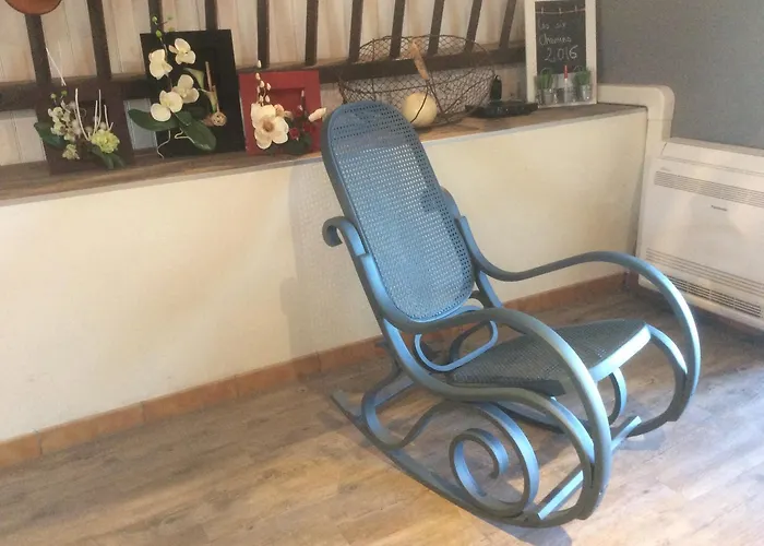 Le Grillage A Poules Châteaubernard