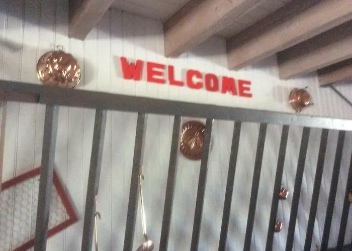 Couette-café Le Grillage A Poules